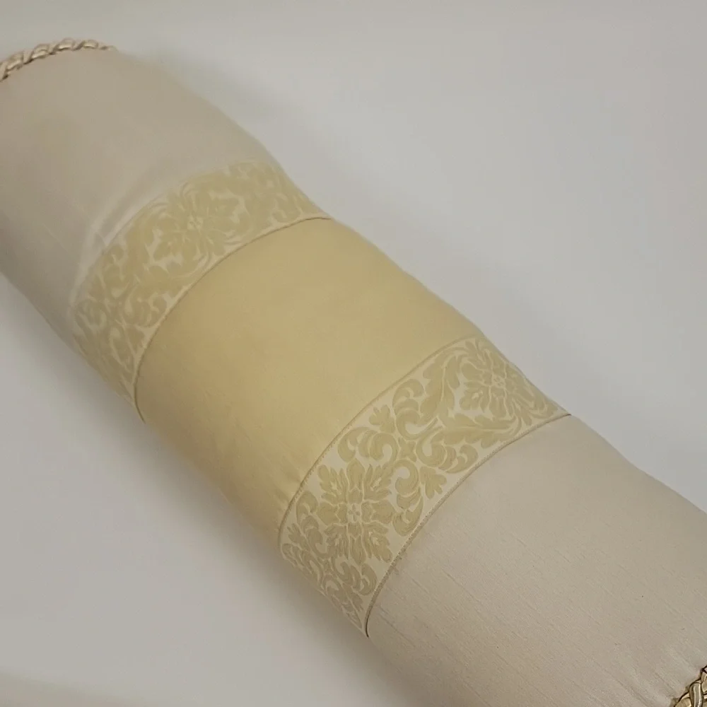Gatsby Bedding Elegant Cream Gold Decorative Pillows 2 Piece Set